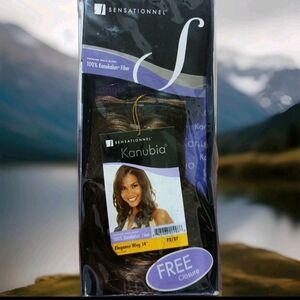 Sensationnel Kanubia Elegance WVG 14" F2/27 Free Closure 100% Kanekalon Fiber